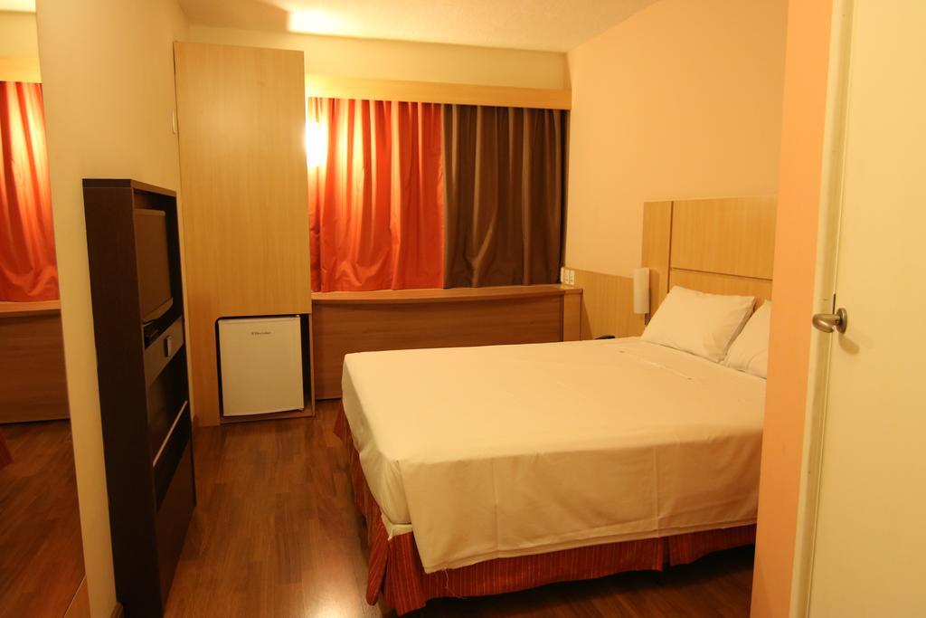 Samba Itaborai Hotel ภายนอก รูปภาพ